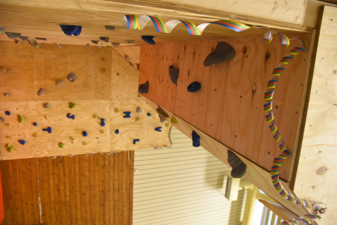 Prova på klättring i Tängstahallen